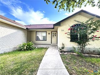 2038 Bentwood Drive, New Braunfels, TX 78130