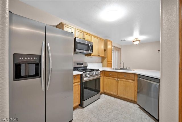 9958 Fragile Fields Street, Las Vegas, NV 89183