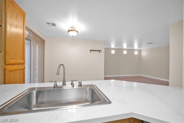 9958 Fragile Fields Street, Las Vegas, NV 89183