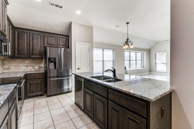 11729 Wax Myrtle Trail, Fort Worth, TX 76108