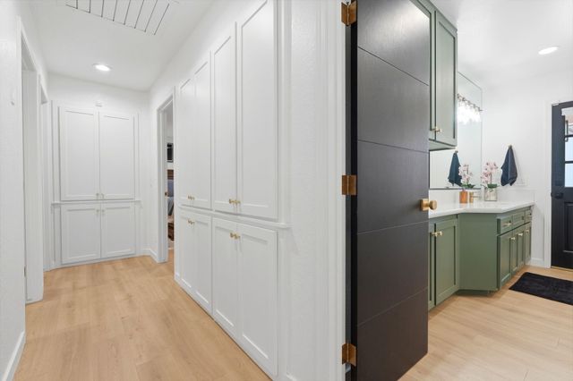 2181 N M, Tulare, CA 93274