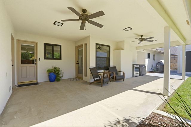 2181 N M, Tulare, CA 93274