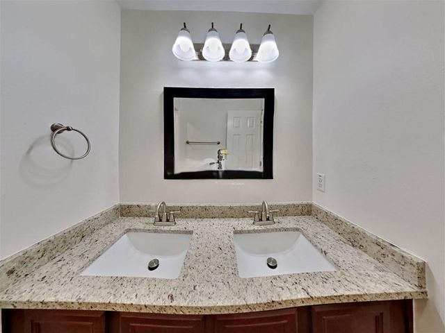 1723 Teal Bend Court, Fresno, TX 77545