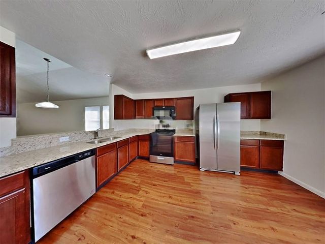 1723 Teal Bend Court, Fresno, TX 77545