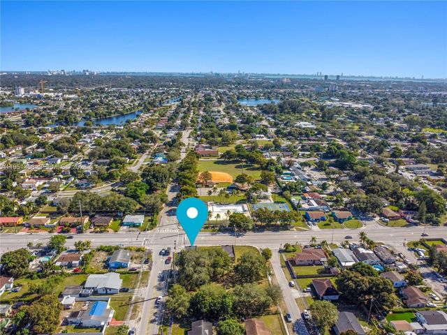 8620 NW 17th Avenue, Miami, FL 33147