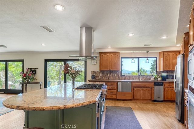 1923 Vista del Norte, Fallbrook, CA 92028