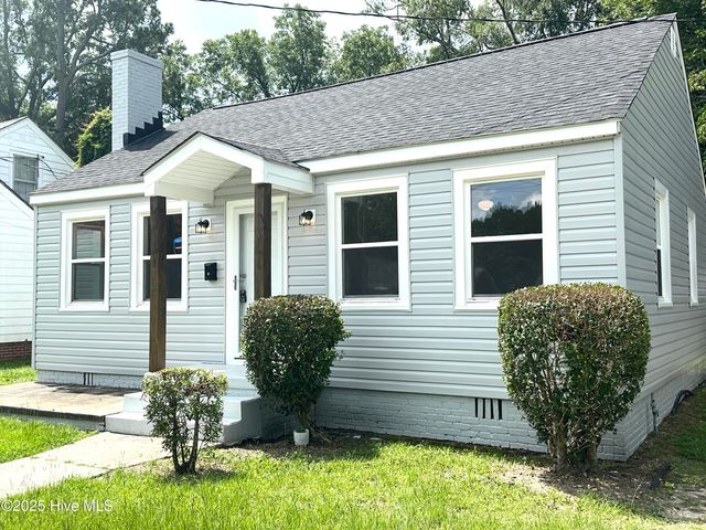 1107 Colonial Avenue, Greenville, NC 27834