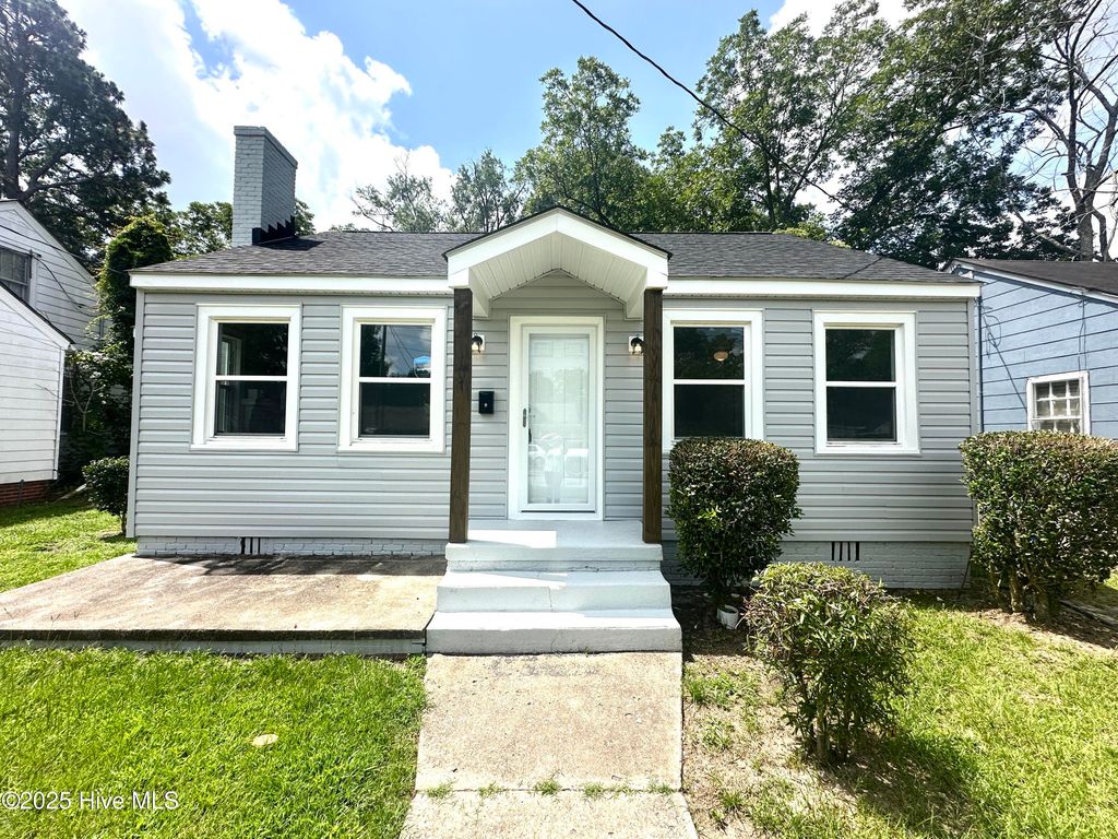 1107 Colonial Avenue, Greenville, NC 27834
