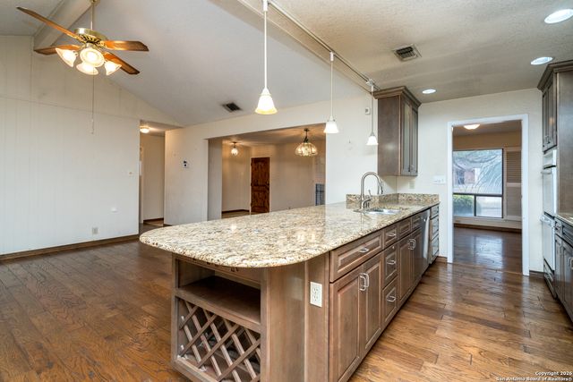 2131 Oak Wild, San Antonio, TX 78232