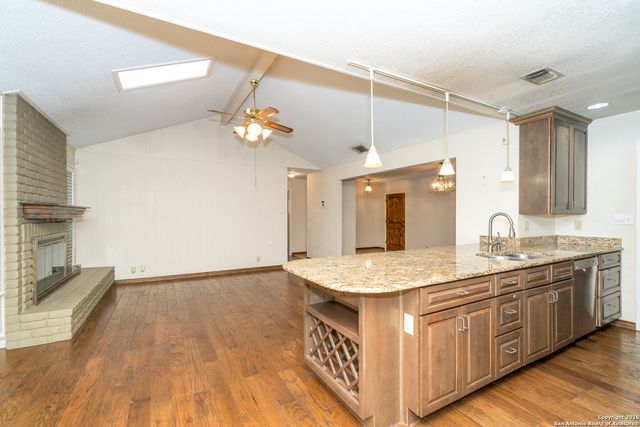 2131 Oak Wild, San Antonio, TX 78232