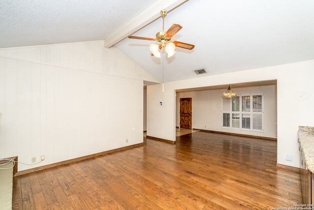 2131 Oak Wild, San Antonio, TX 78232