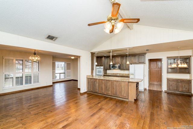 2131 Oak Wild, San Antonio, TX 78232