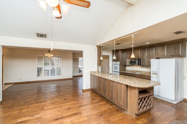 2131 Oak Wild, San Antonio, TX 78232