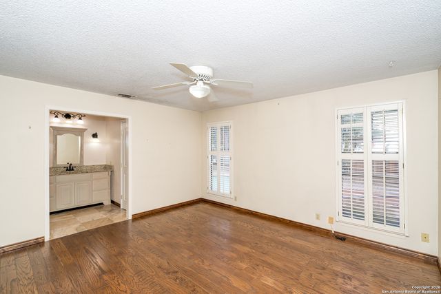 2131 Oak Wild, San Antonio, TX 78232