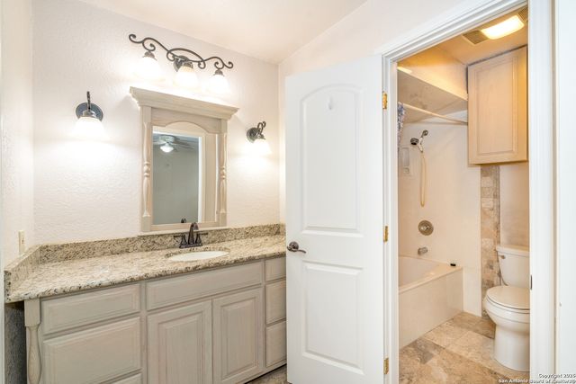 2131 Oak Wild, San Antonio, TX 78232