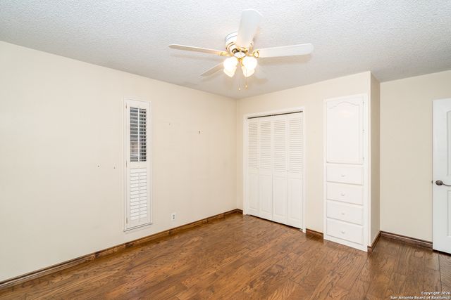 2131 Oak Wild, San Antonio, TX 78232