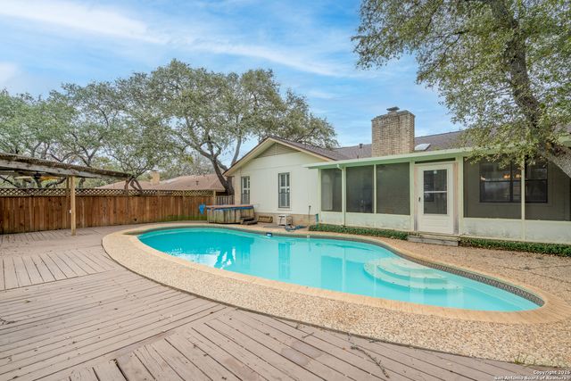 2131 Oak Wild, San Antonio, TX 78232