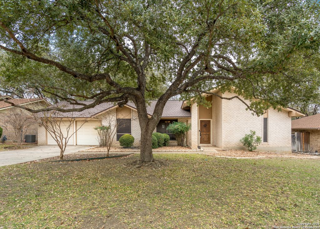 2131 Oak Wild, San Antonio, TX 78232