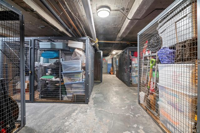 3720 81 Strret 5E, Jackson Heights, NY 11372