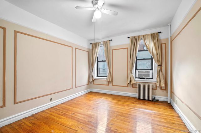 3720 81 Strret 5E, Jackson Heights, NY 11372