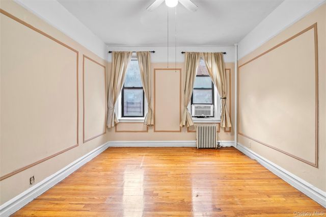 3720 81 Strret 5E, Jackson Heights, NY 11372