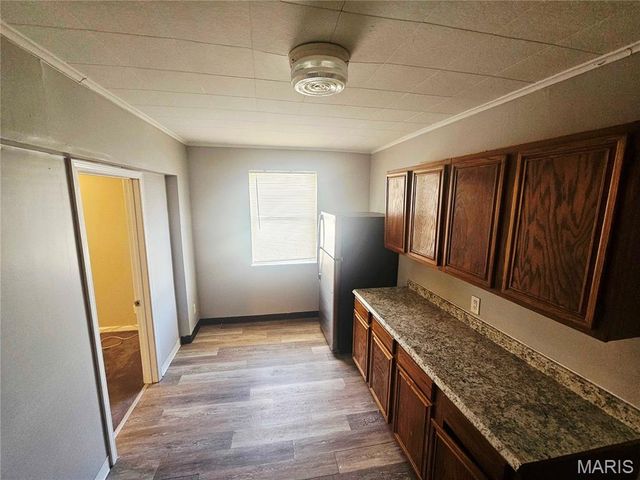 491 Adrian Drive, St Louis, MO 63137