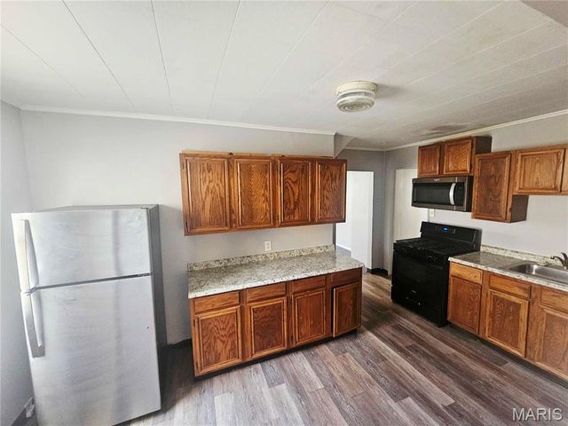 491 Adrian Drive, St Louis, MO 63137