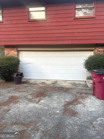 1933 Deerwood Place, Macon, GA 31211