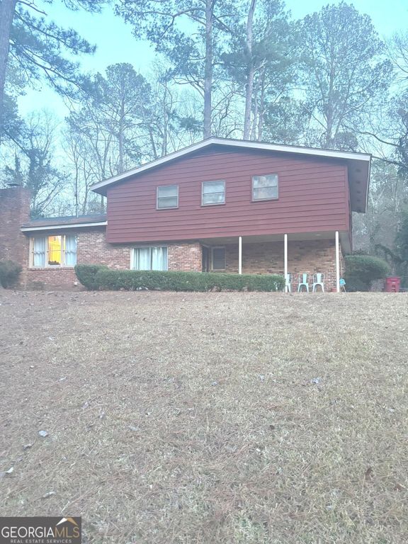 1933 Deerwood Place, Macon, GA 31211