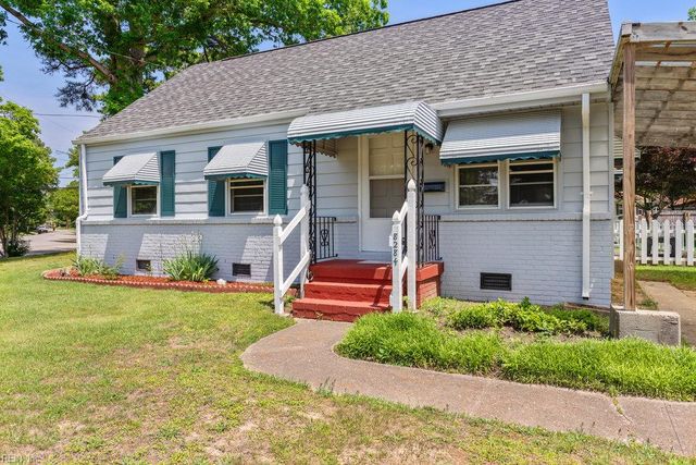 8284 Fernwood DR, Norfolk, VA 23518