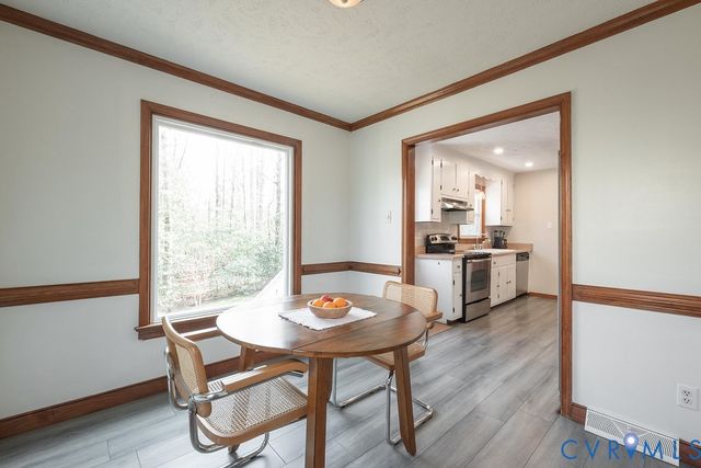 6082 Campaign Trl, Mechanicsville, VA 23111