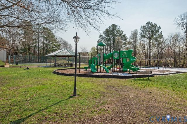 6082 Campaign Trl, Mechanicsville, VA 23111