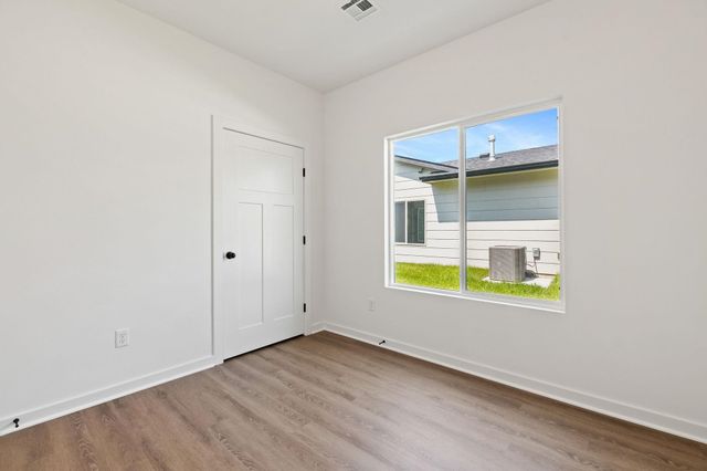 11454 W 35th Cir, Wichita, KS 67215