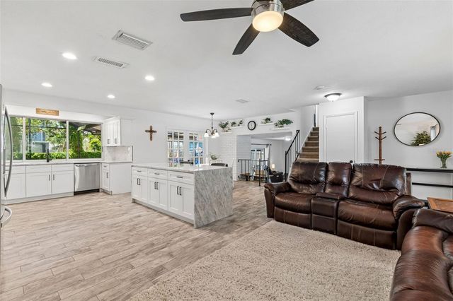 114 WINDY CIRCLE, Brandon, FL 33511