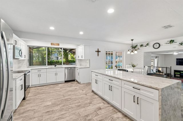 114 WINDY CIRCLE, Brandon, FL 33511