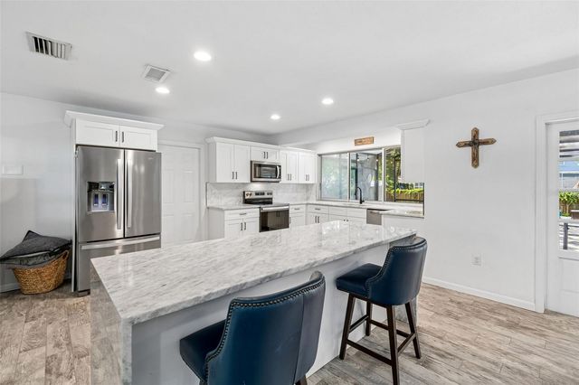 114 WINDY CIRCLE, Brandon, FL 33511