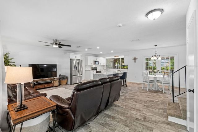 114 WINDY CIRCLE, Brandon, FL 33511