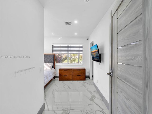 440 SE 8th Ave 0, Pompano Beach, FL 33060