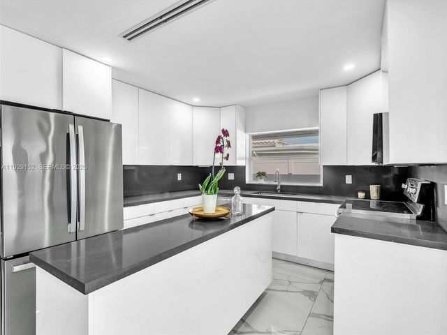 440 SE 8th Ave 0, Pompano Beach, FL 33060