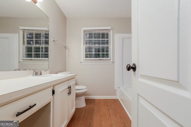 107 Springwater Trace, Woodstock, GA 30188