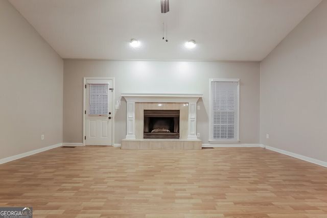 107 Springwater Trace, Woodstock, GA 30188