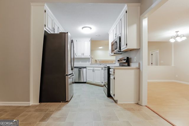 107 Springwater Trace, Woodstock, GA 30188