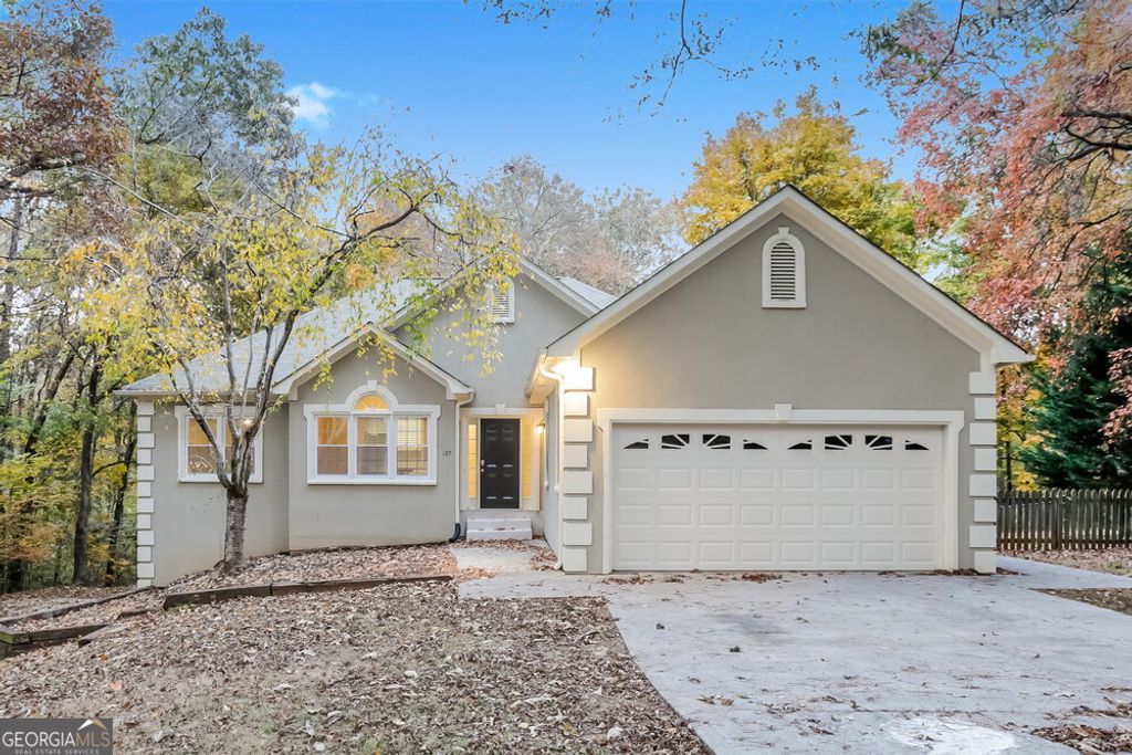 107 Springwater Trace, Woodstock, GA 30188