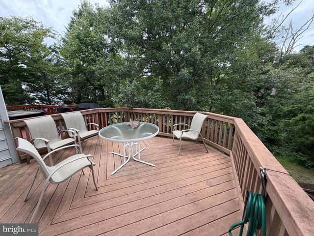 6156 MANCHESTER PARK CIR, Alexandria, VA 22310