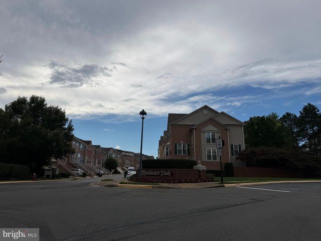 6156 MANCHESTER PARK CIR, Alexandria, VA 22310