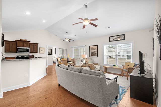 221 Cupola Dr., Longs, SC 29568