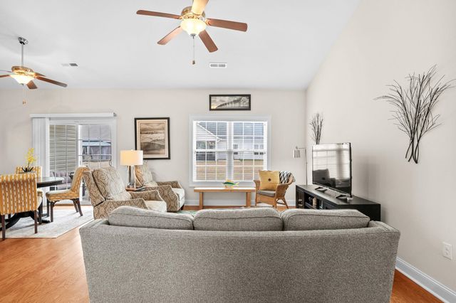 221 Cupola Dr., Longs, SC 29568