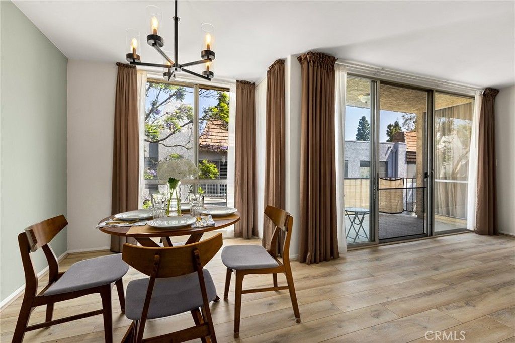 Image 10 of property listing at 5875 Doverwood Drive 309, Culver City, CA 90230