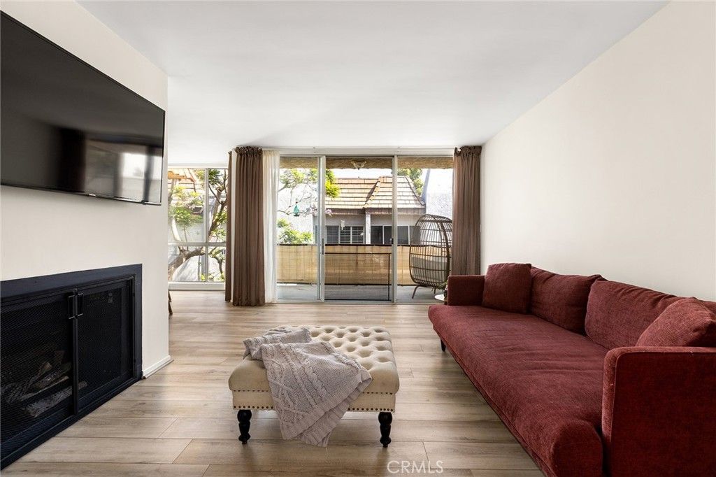 Image 16 of property listing at 5875 Doverwood Drive 309, Culver City, CA 90230