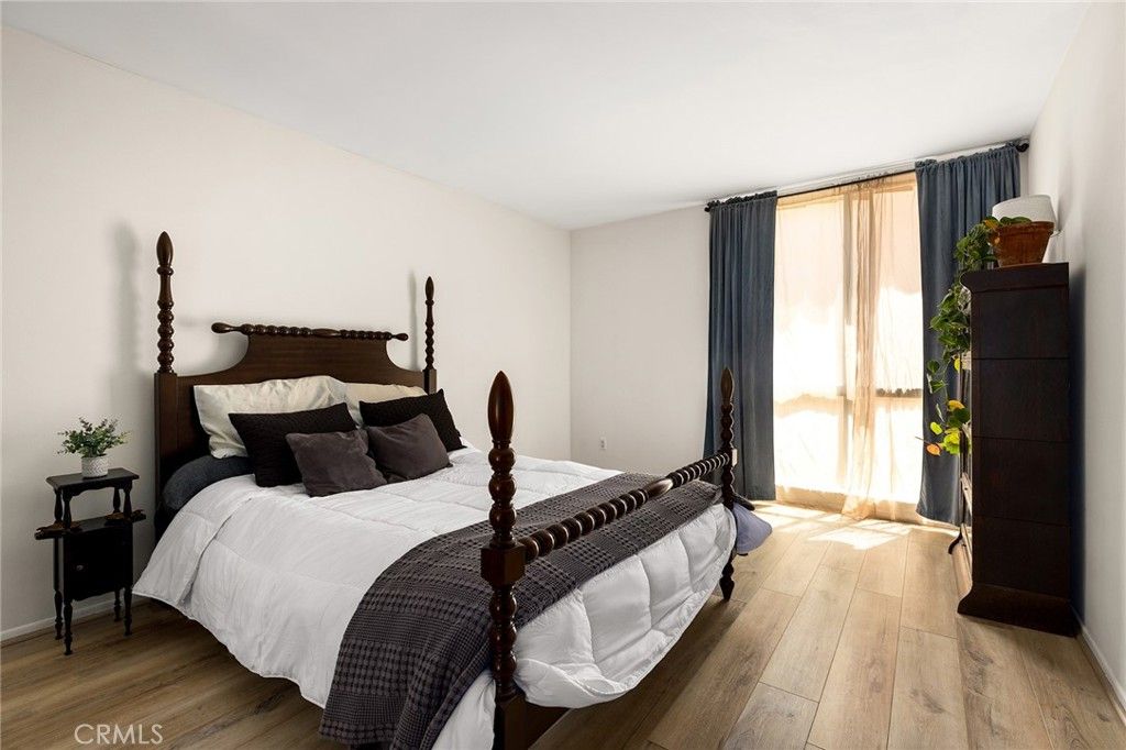 Image 9 of property listing at 5875 Doverwood Drive 309, Culver City, CA 90230